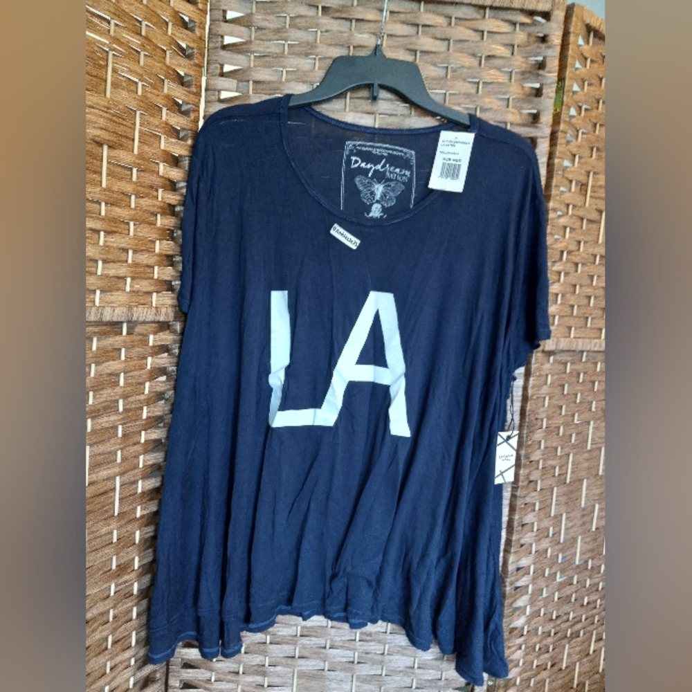Daydream Nation Los Angeles LA Oversized Flowy Sleep Shirt Tee